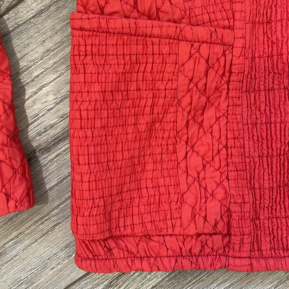 Santorelli Italian Made Red Quilted Zip Front Jacket - Picture 4 of 9